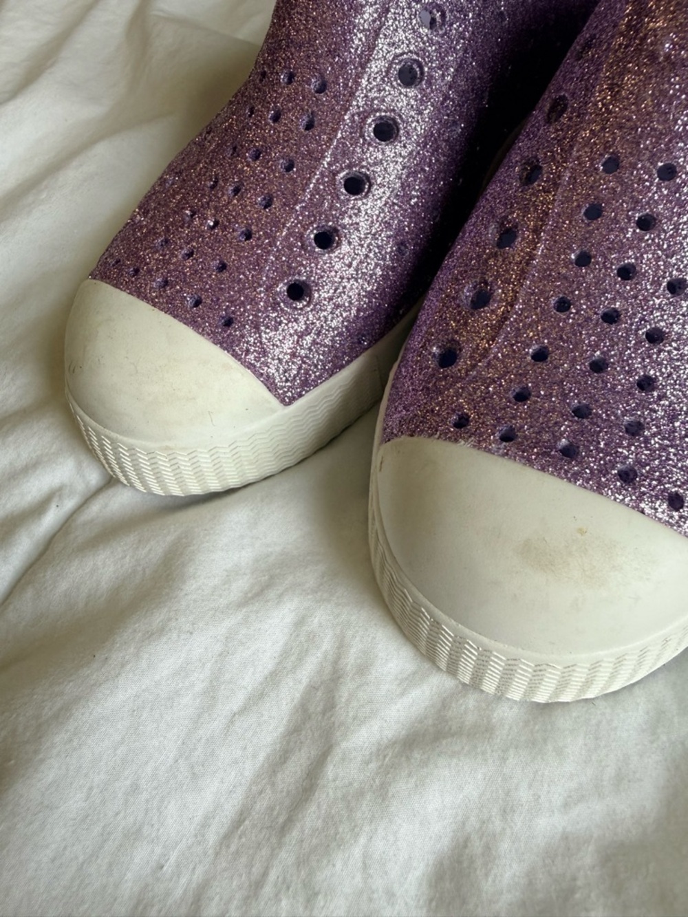 Native Shoes Kids Glitter Clog in Purple with White Toe Cap - Picture 3 of 6